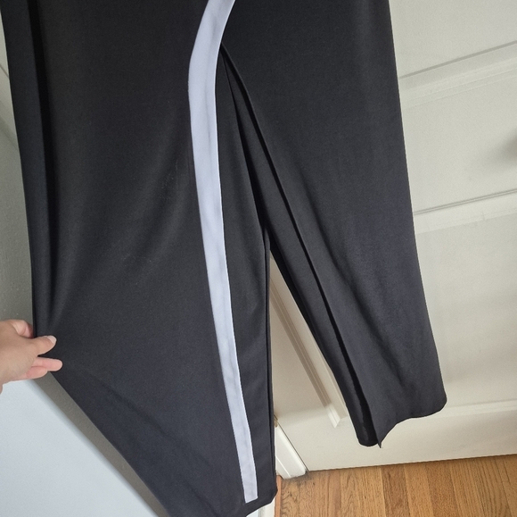 R&M Richards Black White One Shoulder Jumpsuit - Picture 2 of 5